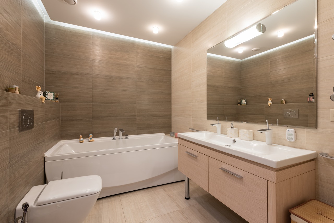 Czy można meble łazienkowe drewnopodobne użyć do produkcji szafki łazienkowej 100 cm pod umywalkę?